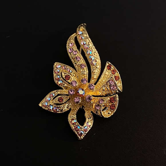 Vintage Brooch - Picture 1 of 1